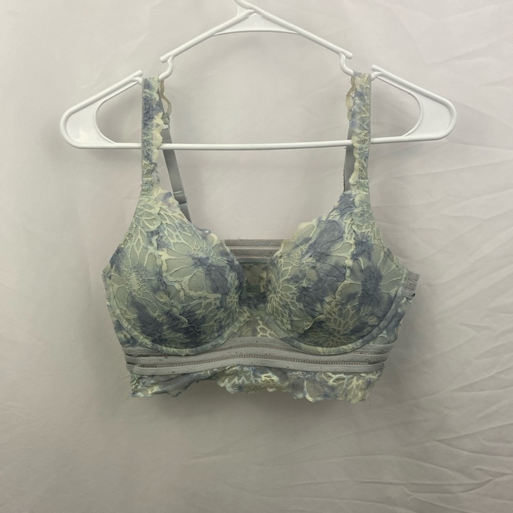 PINK Victoria’s Secret Bra Bralette Size Large Lightly Line Cream & Blue